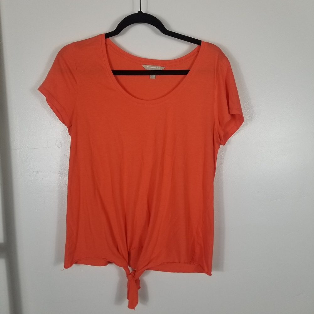 BANANA REPUBLIC SHORT SLEEVE TOP SIZE SMALL WITH TIE KNOT FRONT